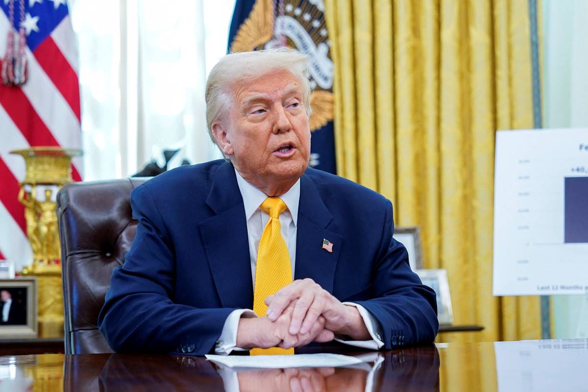 Trump sieht Tage der Entscheidung bezüglich des Iran vorher. (© imago images/ABACAPRESS)