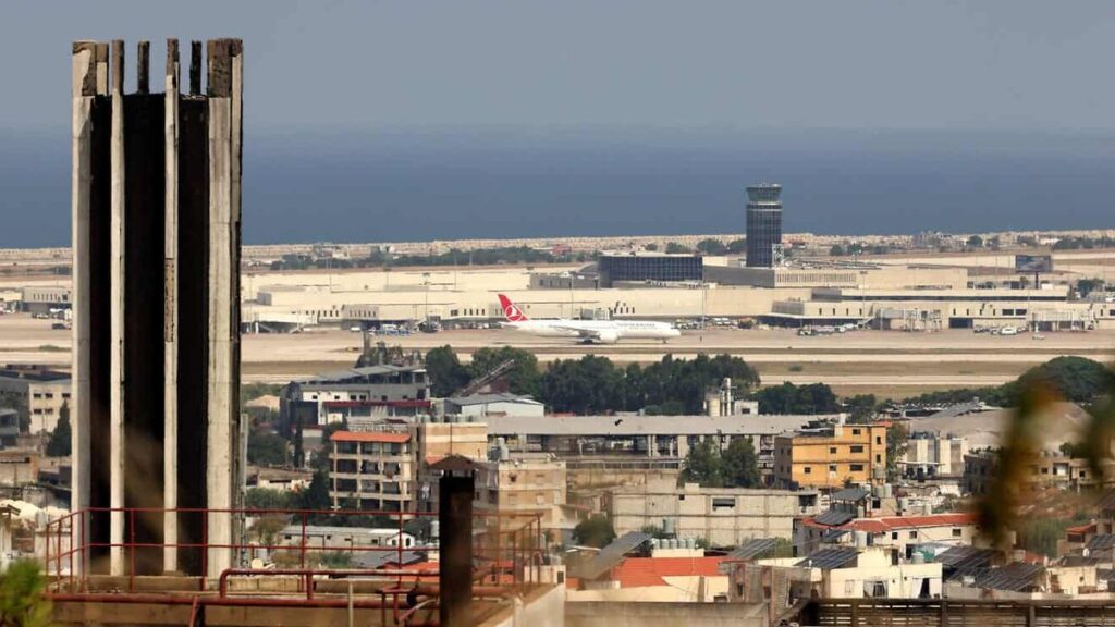 Gelder von Iran an Hisbollah: Flugzeug der Turkish Airways auf dem Beiruter Rafik-Hariri-Flughafen