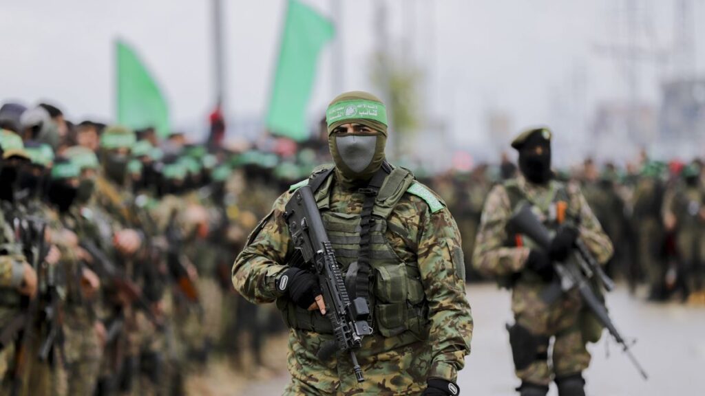 Kaum ging die Waffenruhe in Gaza zu Ende, legte die Hamas ihre – eben noch so stolz getragenen – Uniformen auch schon wieder ab