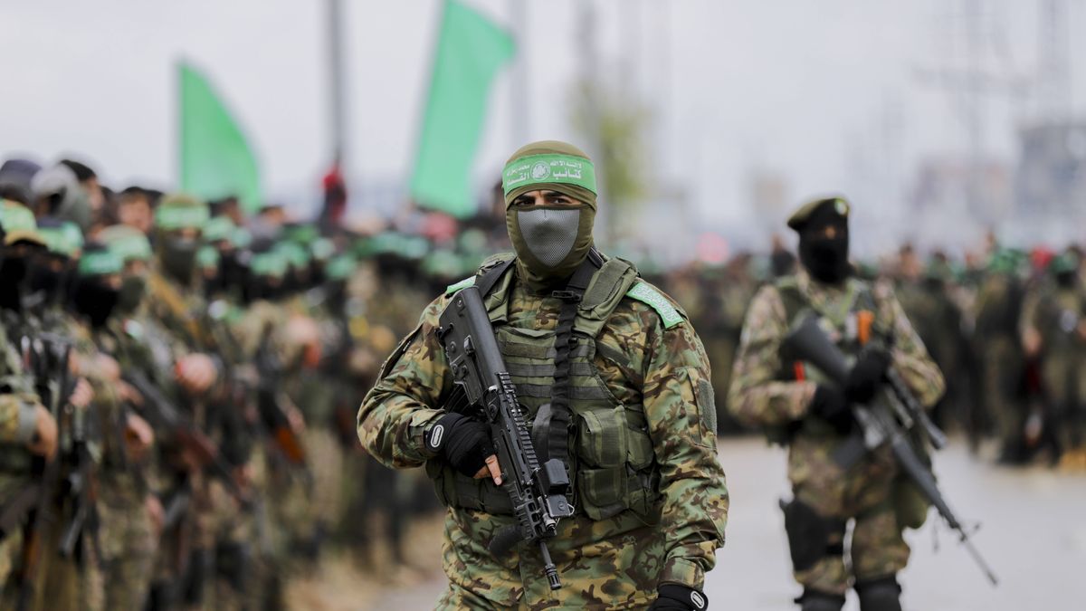 Kaum ging die Waffenruhe in Gaza zu Ende, legte die Hamas ihre – eben noch so stolz getragenen – Uniformen auch schon wieder ab