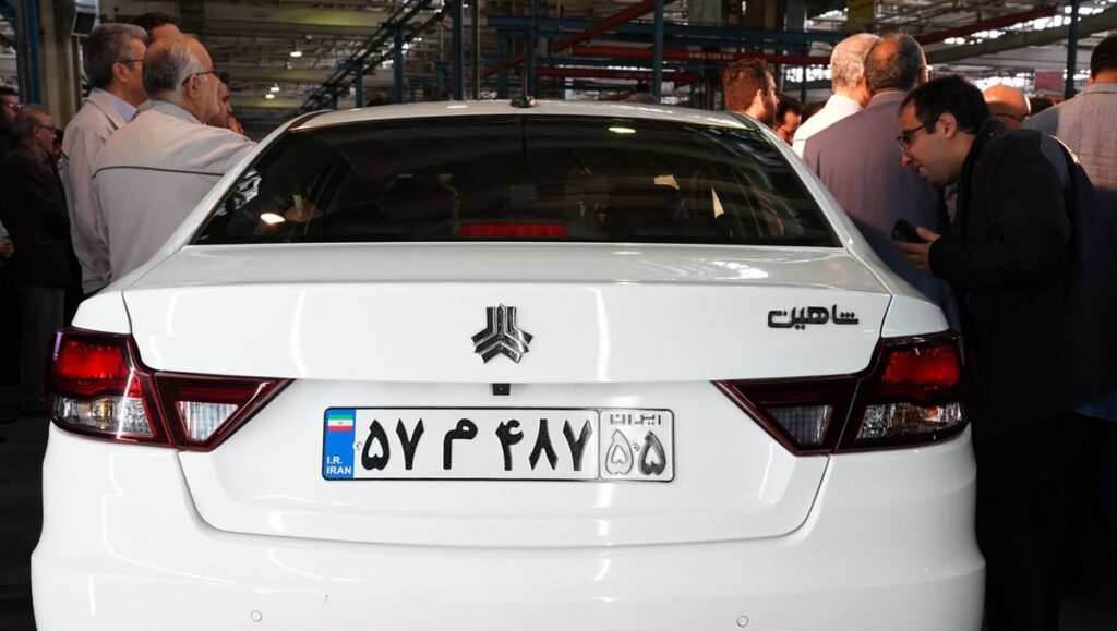 Die im Iran produzierten Autos sind unsicher, überteuert und von miserabler Qualität