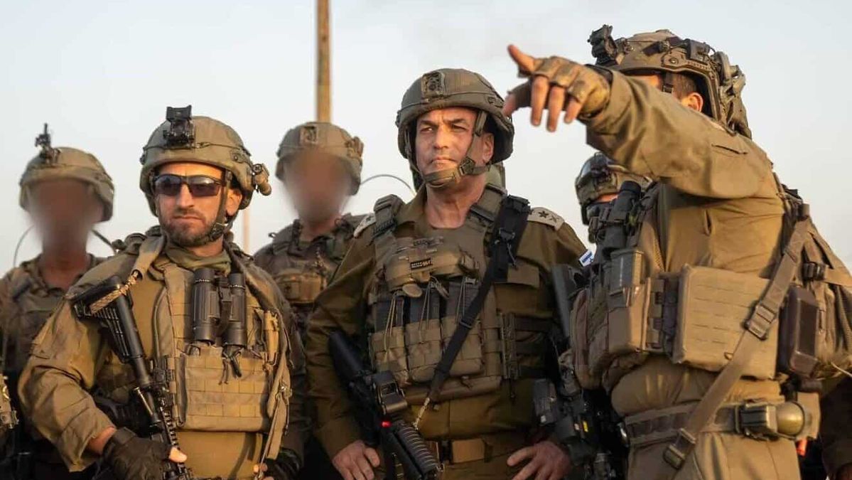 Verhinderung von Terror: Der neue IDF-Generalstabschef Eyal Zamir bei einem Truppenbesuch in Rafah im südlichen Gazastreifen