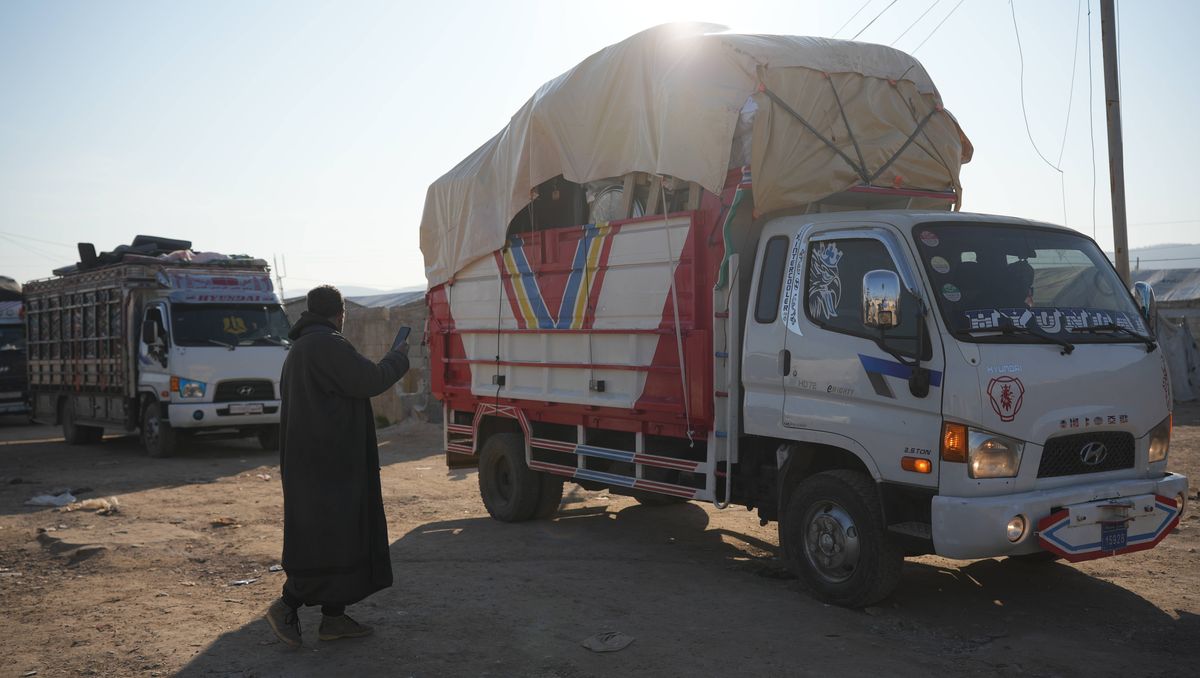 Von Türken und verbündeten Milizen vertriebene Kurden kehren nach Afrin zurück