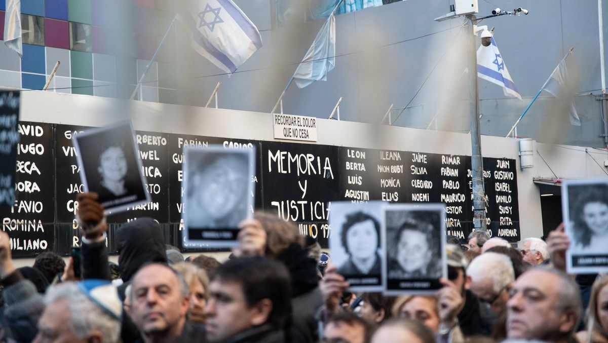 Von Khamenei geleiteter Terror: Jährliche Gedenken an den AMIA-Anschlag in Buenos Aires