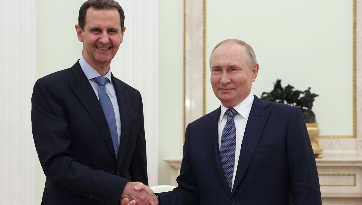 Russlands Präsident Putin hält Syriens Ex-Diktator Assad die Treue
