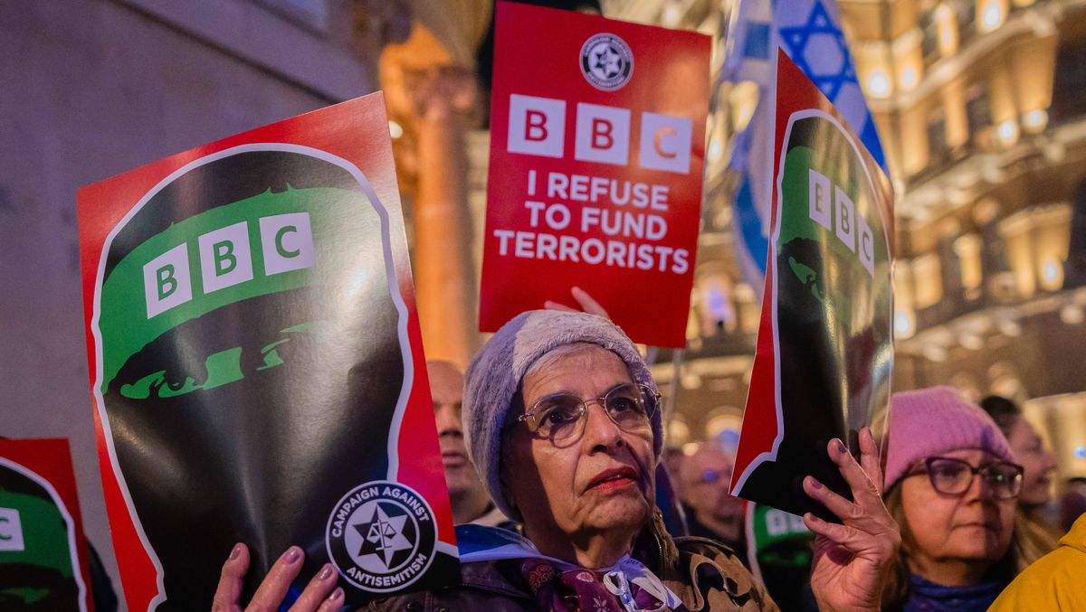 Demonstration in London gegen die antisemitische Berichterstattung der BBC
