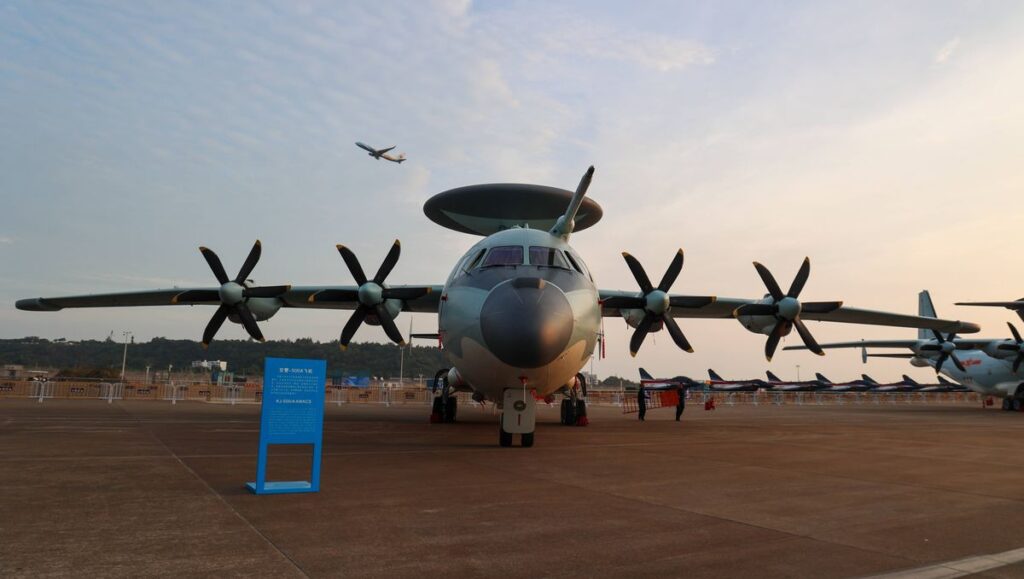 Bei dem Manöver in Ägypten wird China auch erstmals seine KJ-500 im Ausland einsetzen