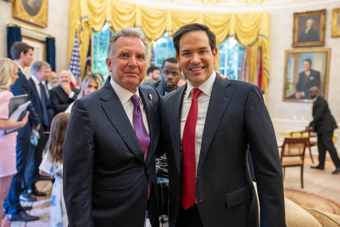 Sonderbeauftragter Steve Witkoff und Außenminister Rubio äußerten scharfe Worte über Irans Atomprogramm. (© imago images/ZUMA Press Wire)
