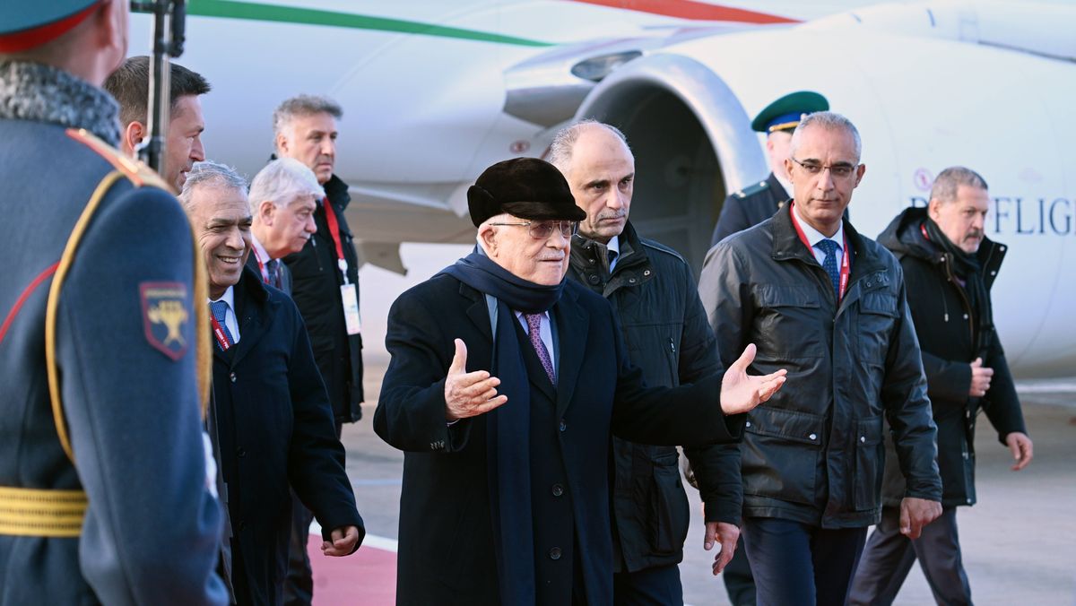 PA-Präsident Mahmud Abbas trifft in Moskau ein
