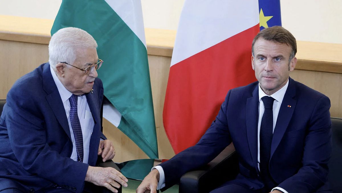 PA-Präsident Mahmoud Abbas mit Frankreichs Staatspräsident Emanuel Macron