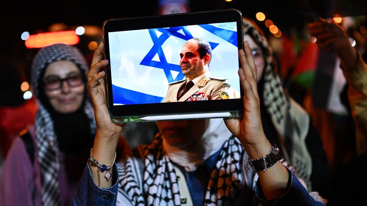 »El-Sisi der Zionist«: Antisemitischer Prostest gegen Ägyptens Unterbindung des »Marsches nach Gaza«