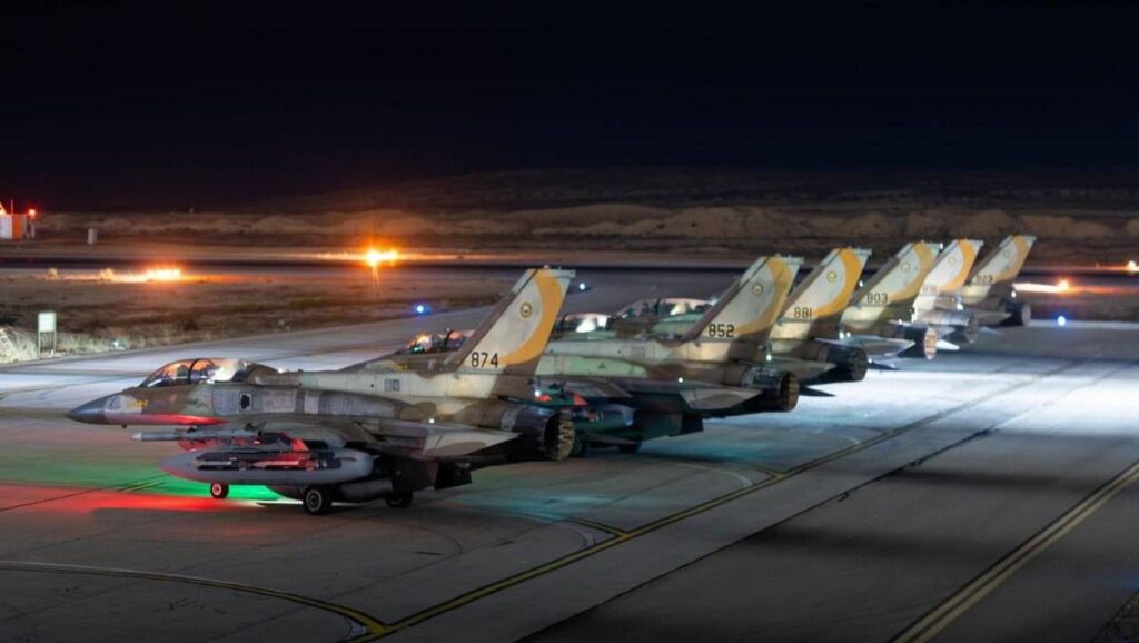 Israelische Kampfflugzeuge bereiten sich auf den Luftschlag gegen den Iran vor