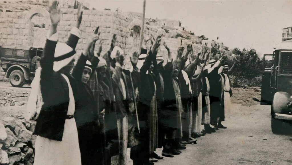 Palästinenser werden während des Arabischen Aufstands von der britischen Mandats macht festgenommen