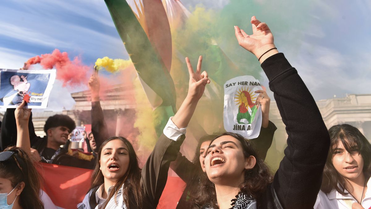 Protest iranischer Kurdinnen gegen das Regime