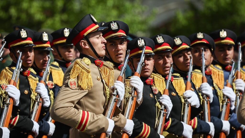 Das ägyptische Militär hat seine Truppenstärke auf dem Sinai drastisch erhöht
