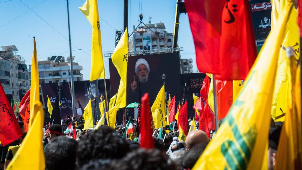 Hisbollah-Aufmarsch anlässlich einer Rede von Generalsekretär Naim Qassem