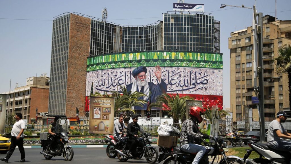 Khamenei-Wandbild in der iranischen Hauptstadt Teheran