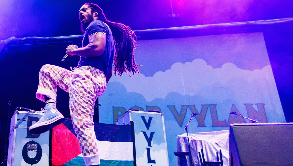Beispiel für Antisemitismus in der Kunst: die britische Band Bob Vylan