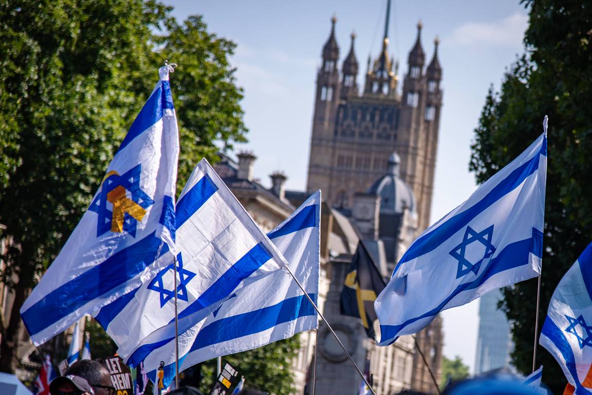 Demonstration für die israelischen Geiseln in London. (© imago images/ZUMA Press Wire)
