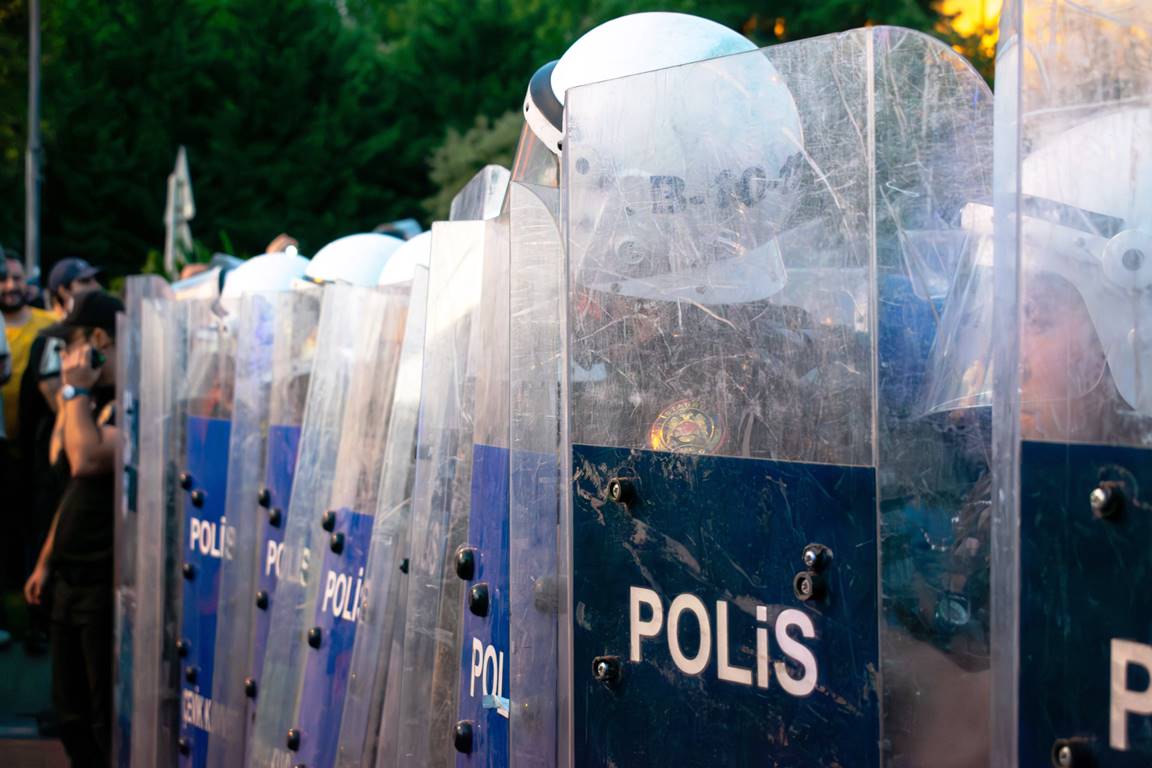 Die Respressionswelle in der Türkei begann mit der Verhaftung des Istanbuler Bürgermeisters, Ekrem Imamoğlu. (© imago images/ZUMA Press Wire)
