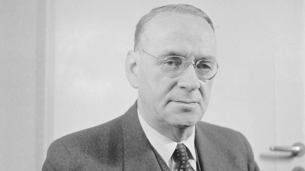 Der Schweizer Diplomat Carl Lutz, der in Budapest Schutzpässe für Juden ausstellte