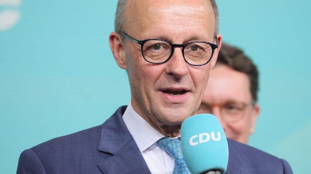 Der deutsche Bundeskanzler Friedrich Merz verhängte eine Waffenembargo gegen Israel