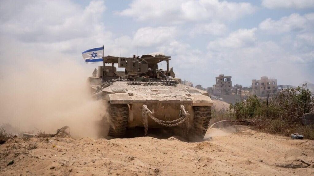 Krieg und kein Völkermord: Israelischer Panzer bei Einsatz im Gasastreifen