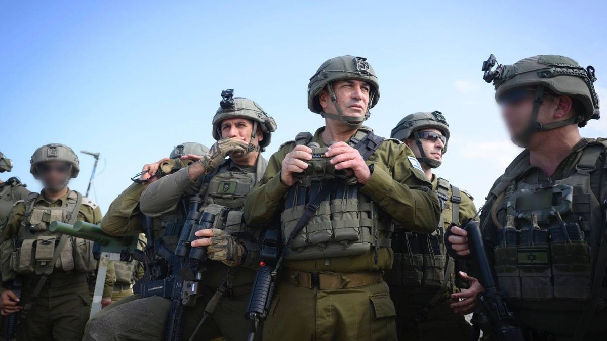 Israels Generalstabschef Eyal Zamir inspiziert IDF-Truppen in Gaza