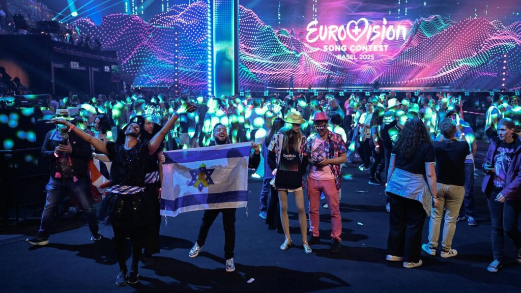 Israelische Fans auf dem Song Contest 2025 in Basel