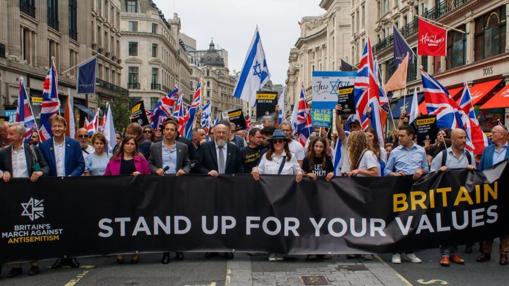 Landesweite Demonstration gegen Antisemitismus in London