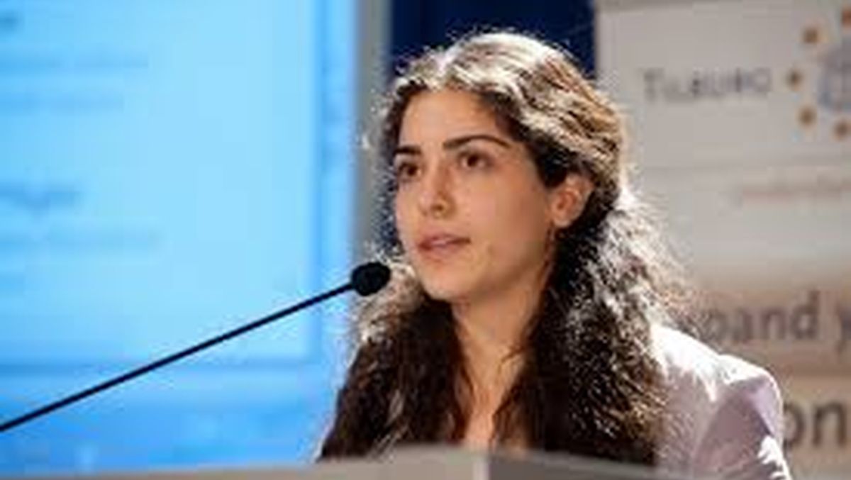 Mit dem Status von Binnenvertriebene und Staatenlosen in Syrien beschäftigt: die kurdische Juristin Zahra Albarazi