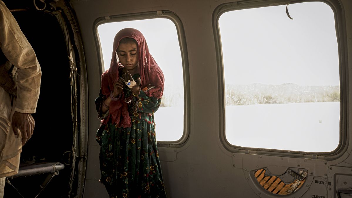 Aufgrund eines Taliban-Gesetzes erhalten weibliche Erdbebenopfer in Afghanistan oft keine Hilfe