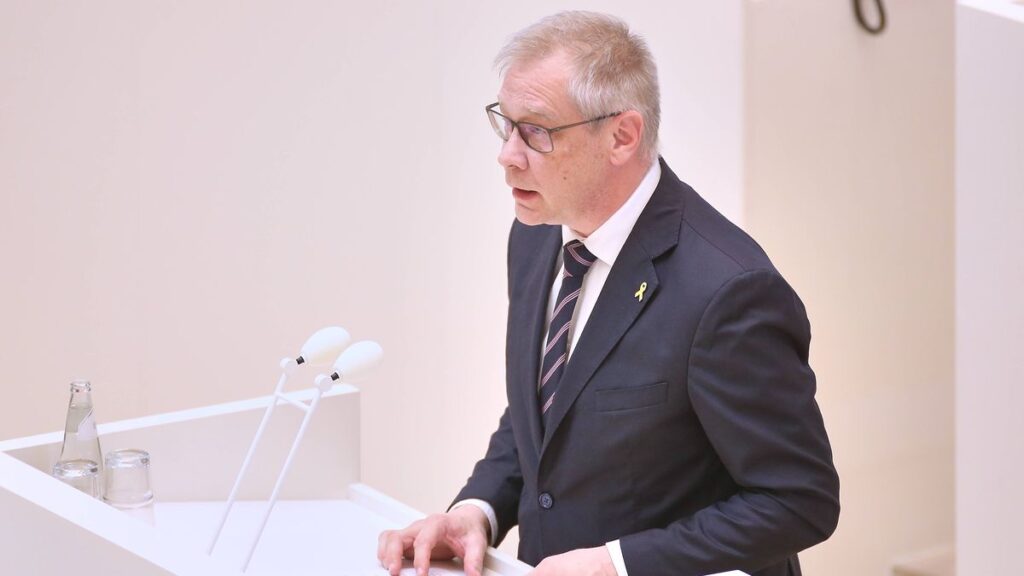 Der Antisemitismusbeauftragte des Landes Brandenburg Andreas Büttner