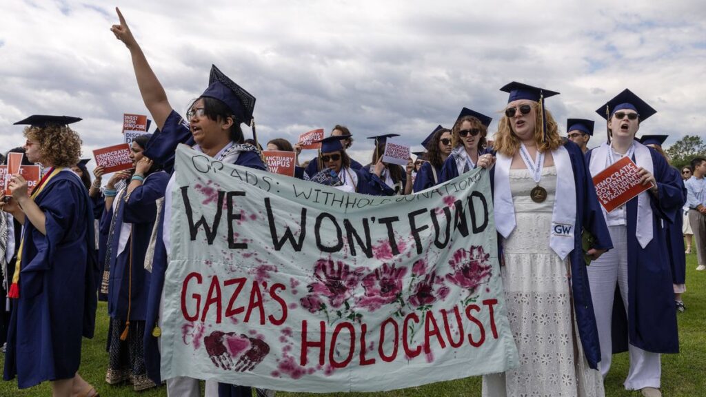 Antisemitischer Protest von Studentinnen der George Washington University