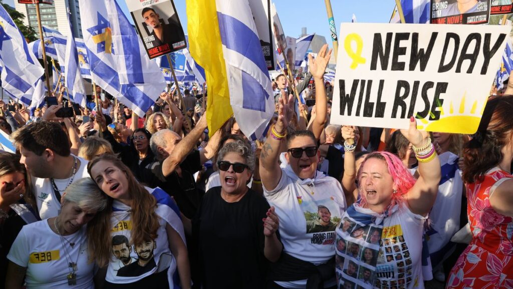 Israelis auf dem »Platz der Geiseln« feiern die Rückkehr verbliebenen Hamas-Gefangenen