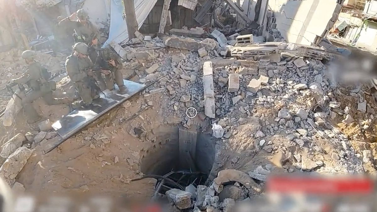 Israel entdeckt auf dem Gelände des Shifa-Krankenhauses in Gaza einen Tunneleingang