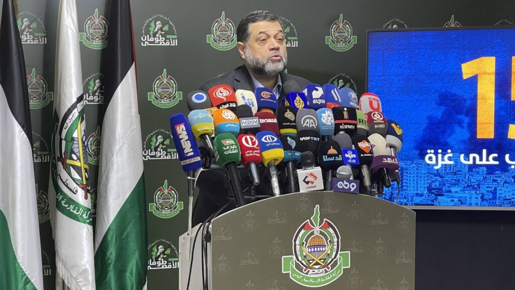 Hamas-Führer Osama Hamdan bei einer Pressekonferenz in Beirut