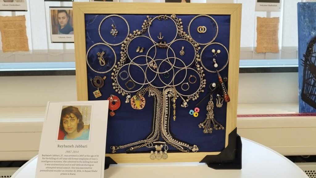 Aus der Ausstellung »Was übrig blieb«