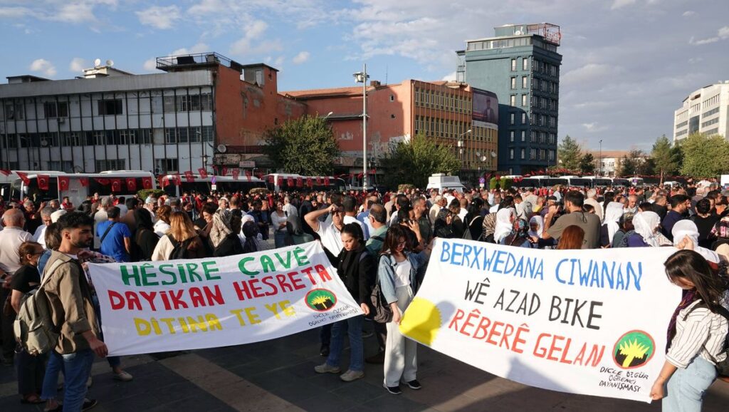 PKK-Anhänger in der Türkei demonstrieren für die Freilassung ihres Parteichefs Abdullah Öcalan