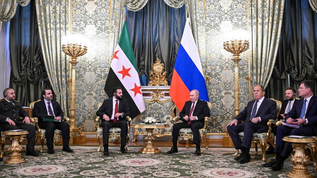 Der russisch-arabische Gipfel wurde abgesagt, Syrien Präsident al-Sharaa kam dennoch nach Moskau