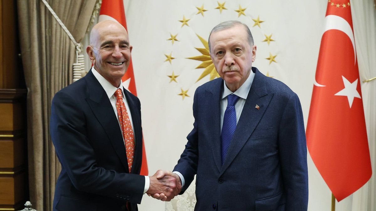 Kritiker werden US-Sondergesandtem Tom Barrack zu große Nähe zu Erdogan und al-Sharaa vor