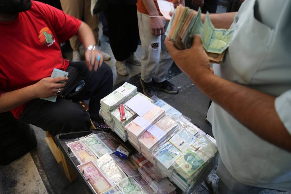 Die galoppierende Inflation ist einer der Bestandteile der massiven Krise im Iran. (© imago images/Anadolu Agency)