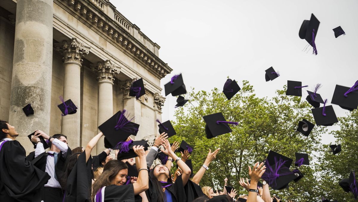 Aus Angst vor Islamismus wollen VAE staatliche Stipendien für Studierende an britischen Universitäten kürzen