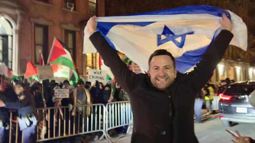 Der israelische Komiker Guy Hochman ist mit Boykotten konfrontiert