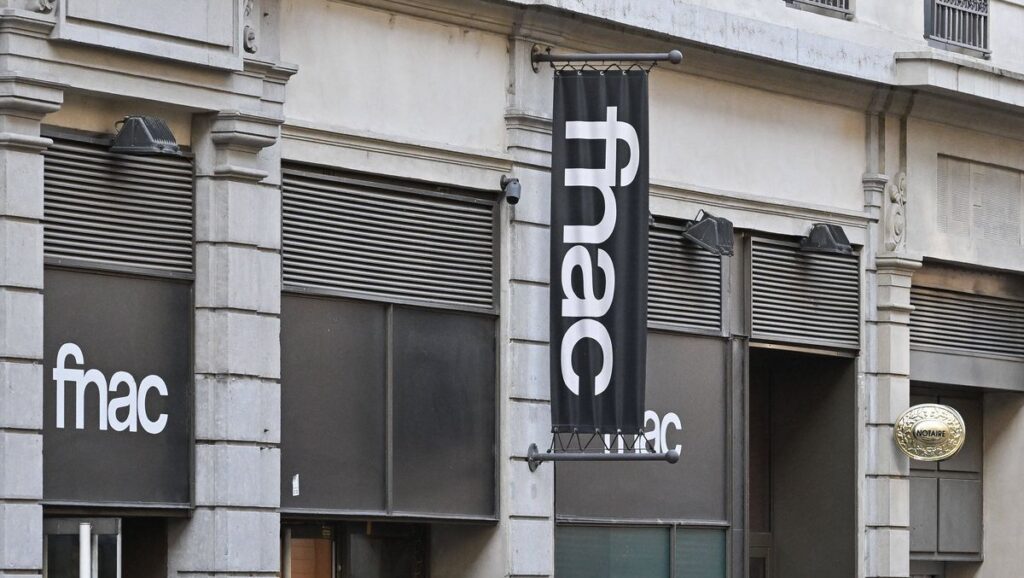 Die französische Handelskette Fnac verkaufte ein islamisches Buch, dass zu Mord an Homosexuellen aufrief