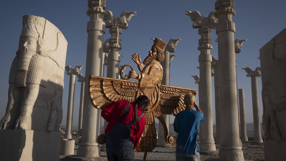 Iraner wenden sich vermehrt von der Religion ab und der vorislamischen Geschichte zu