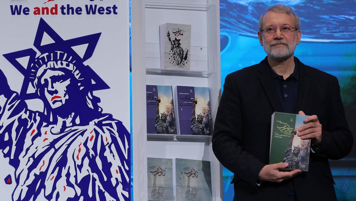 Ali Laridschani bei der Konferenz »Wir und der Westen« im November 2025 in Teheran