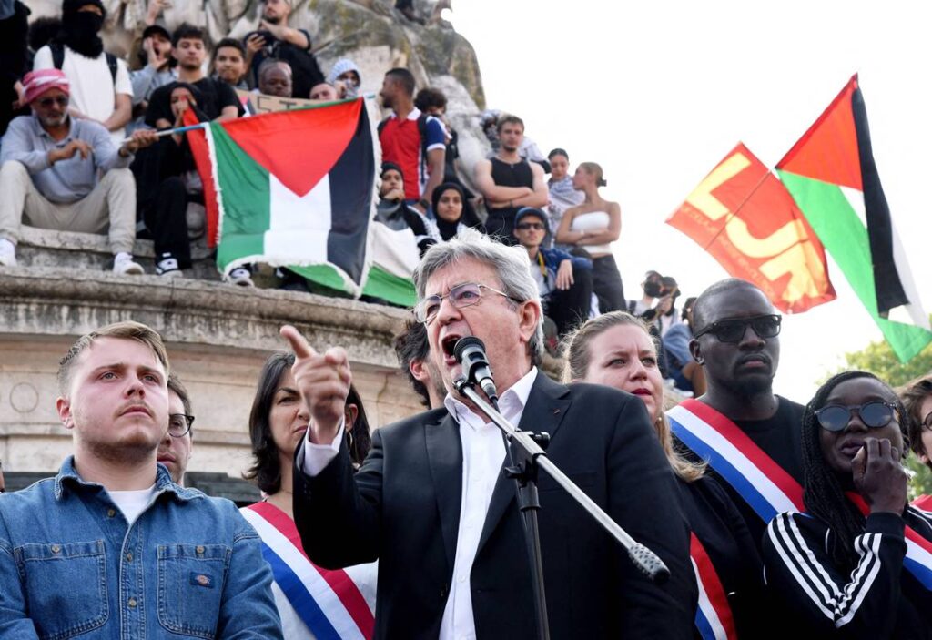 Jean-Luc Melenchon, Vorsitzender der größten linken Partei Frankreichs, wird aufgrund mehrerer Aussagen Antisemitimus zum Vorwurf gemacht. (© imago images/ABACAPRESS)