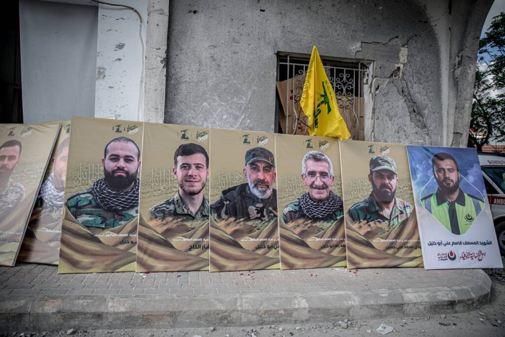 Plakate getöteter Hisbollah-Terroristen im Südlibanon. (© imago images/ZUMA Press Wire)