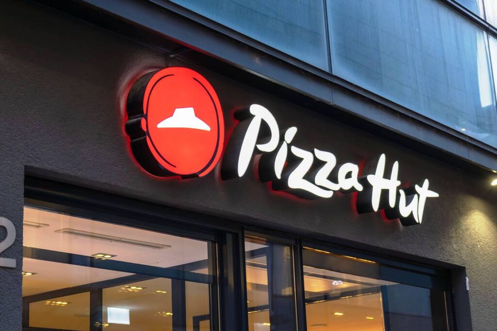 Der scheinbar grundlose Mord in einer Pizza-Hut-Filiale wie dieser rüttelt Israel auf. (© imago images/Herrmann Agenturfotografie)